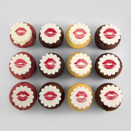 Valentine Cupcakes with kiss illustrations