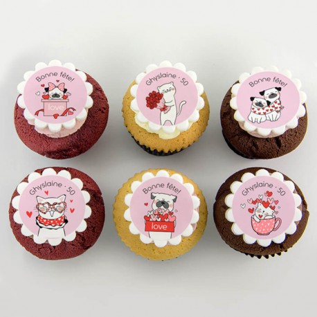 Cupcakes with “love” illustration