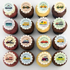 Cupcakes thématiques «voitures et camions» pour anniversaire d'enfant